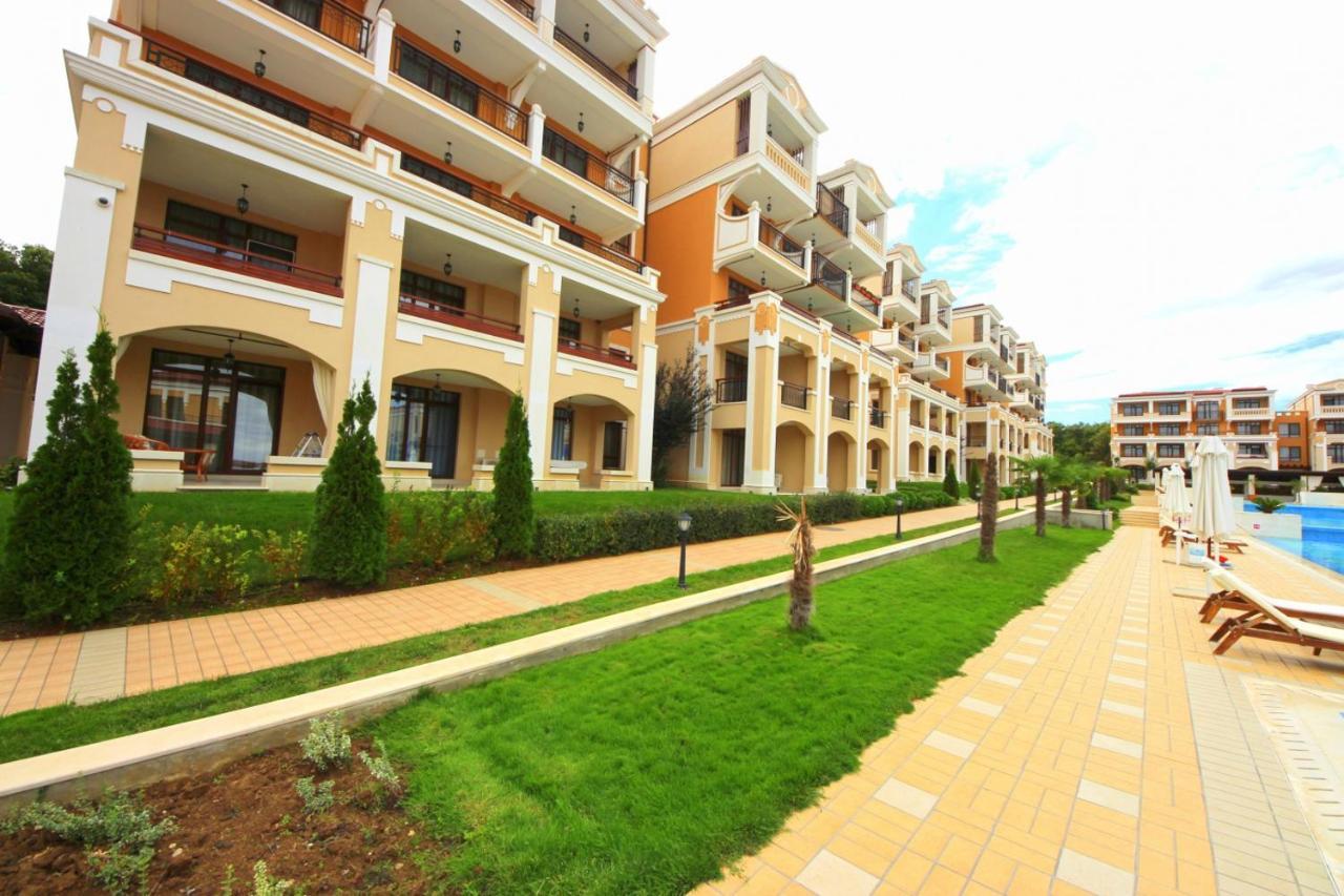 Green Life Beach Resort Apartment Sozopol Exteriör bild