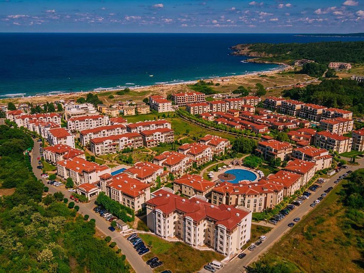 Green Life Beach Resort Apartment Sozopol Exteriör bild